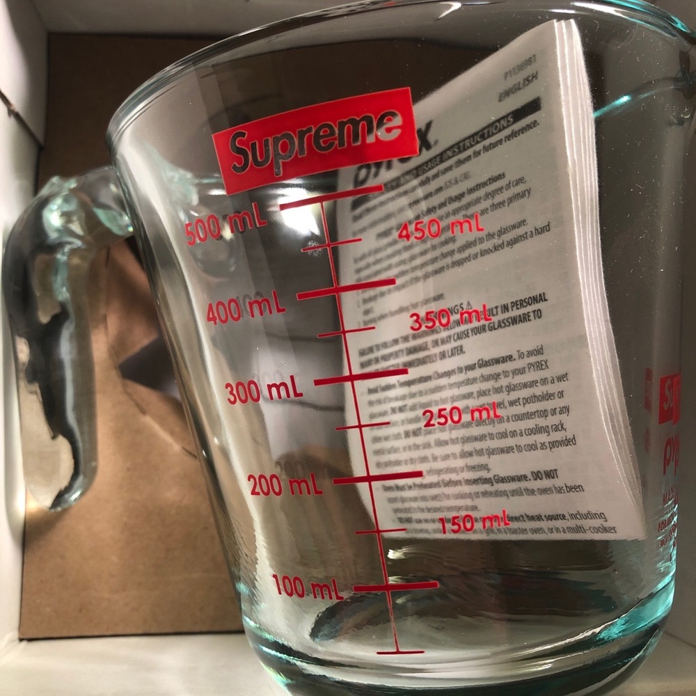 COPY - Supreme PYREX 2-Cup Measuring Cup.